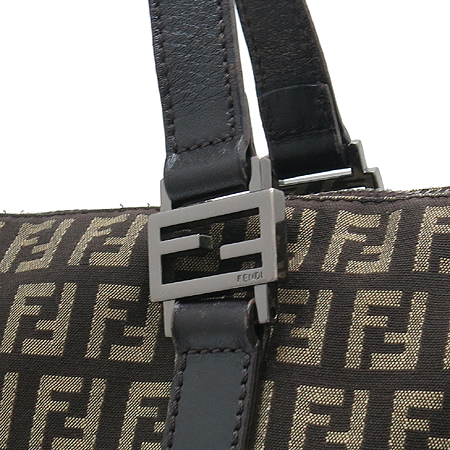 Fendi(���) 8BH134 FF�ΰ� �к긯 ��Ʈ�� �̹���3 - ���̺��� �߰���ǰ