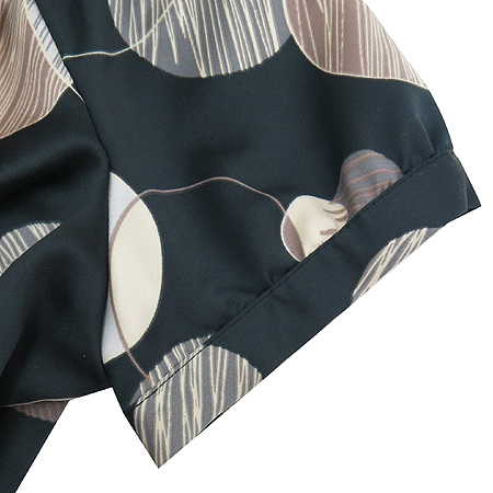 ZARA(�ڶ�) ���ȿ��ǽ� (�㸮�� set) �̹���3 - ���̺��� �߰���ǰ