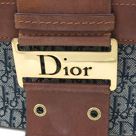 Dior(ũ����î���) ��÷ΰ� �ڰ��� ���� �ΰ� ��Ŭ ����� �̹���3 - ���̺��� �߰���ǰ