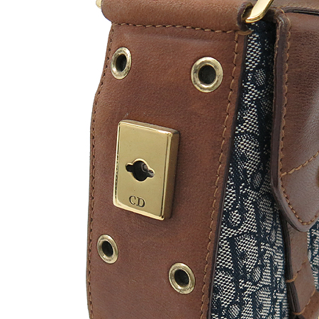 Dior(ũ����î���) ��÷ΰ� �ڰ��� ���� �ΰ� ��Ŭ ����� �̹���4 - ���̺��� �߰���ǰ