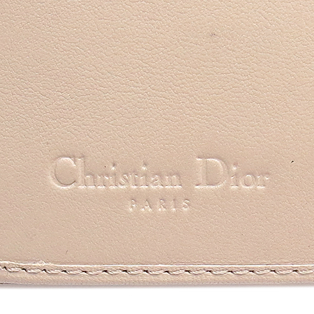 Dior(ũ����î���) ��Ʈ �ΰ� ��� ������ [��������] �̹���3 - ���̺��� �߰���ǰ