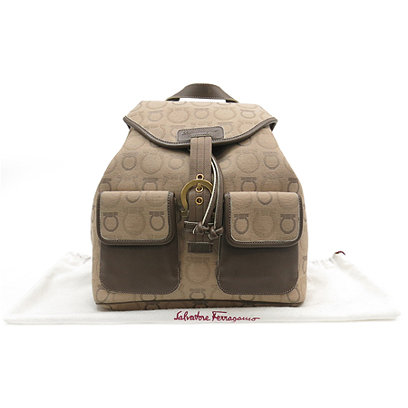 Ferragamo(��󰡸�) ��ġ�� �ΰ� �к긯 ���� �̹���2 - ���̺��� �߰���ǰ