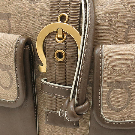 Ferragamo(��󰡸�) ��ġ�� �ΰ� �к긯 ���� �̹���4 - ���̺��� �߰���ǰ