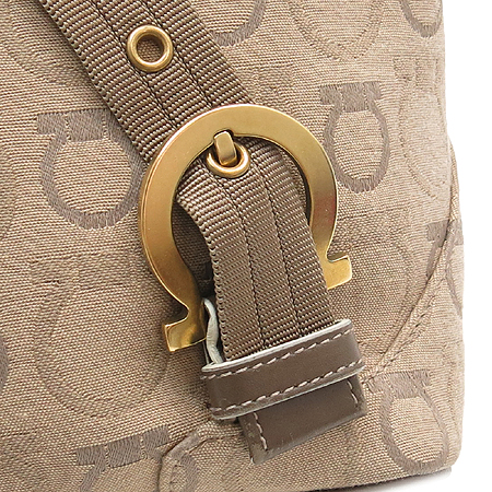 Ferragamo(��󰡸�) ��ġ�� �ΰ� �к긯 ���� �̹���6 - ���̺��� �߰���ǰ