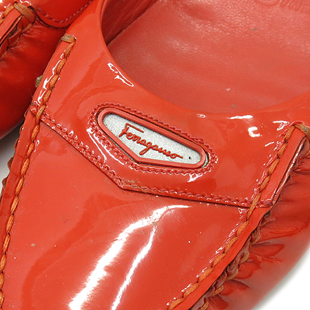Ferragamo(��󰡸�) �̴ϼ� �ΰ� ���̴�Ʈ �� �̹���4 - ���̺��� �߰���ǰ