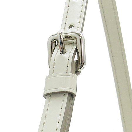 Louis Vuitton(���̺���) M5929J ���̺��� ���� ���״� Ŭ��ġ �� ����� �̹���5 - ���̺��� �߰���ǰ