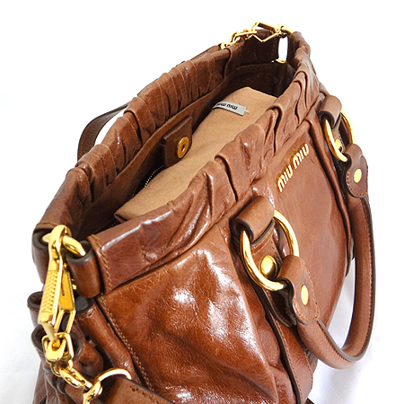 MiuMiu(�̿�̿�) RT0383 VITERLLO LUX ���� ��Ŭ ���� 2WAY [�ϻ����] �̹���4 - ���̺��� �߰���ǰ