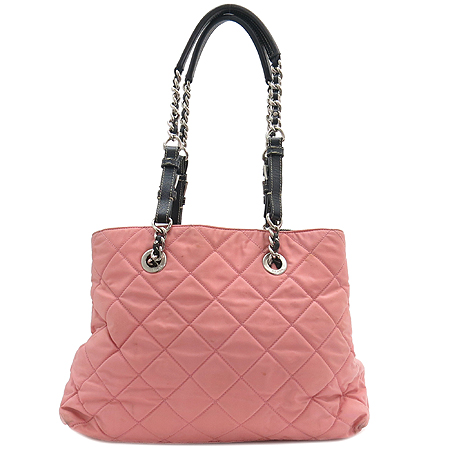 �����  �����