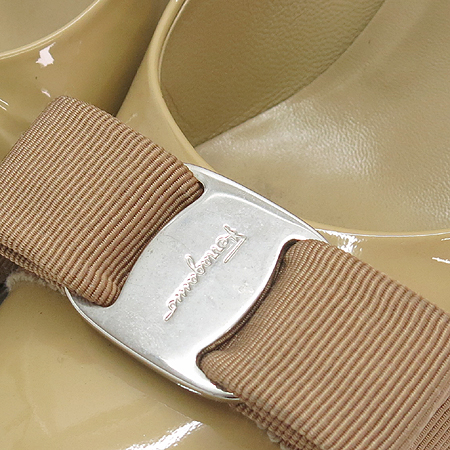 Ferragamo(��󰡸�) ���̴�Ʈ ���� �ٶ� ��� ������ ������ ���� �̹���6 - ���̺��� �߰���ǰ