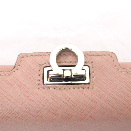 Ferragamo(��󰡸�) 21 4837 ���� ��ġ�� ��ũ ���ǾƳ� ����� [��õ ������] �̹���4 - ���̺��� �߰���ǰ