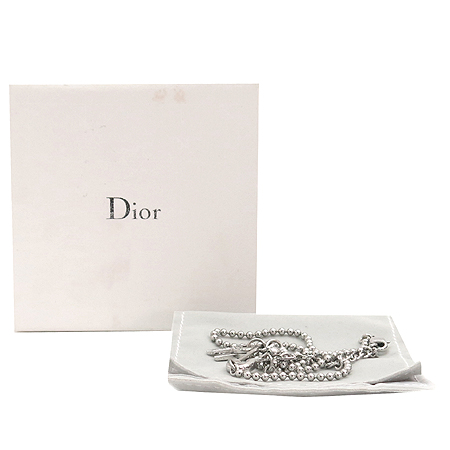 Dior(ũ����î���) ���� ���� ��� ��ü�� ����� �̹���2 - ���̺��� �߰���ǰ