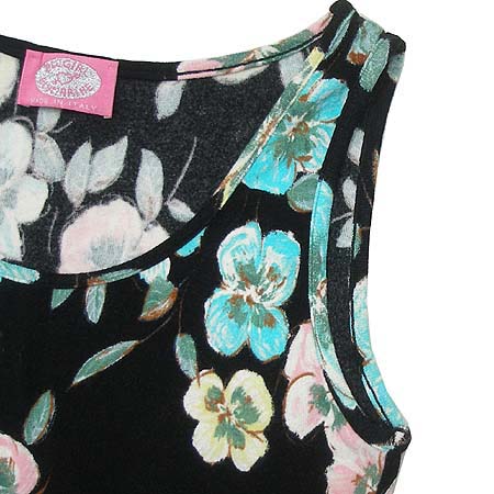 Blumarine(���縶��) ���� �̹���3 - ���̺��� �߰���ǰ