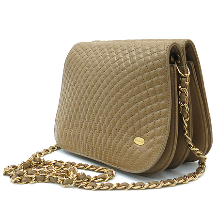 Bally(�߸�) ����ΰ� ������ ���� ����Ų ���� ü�� ����� ũ�ν��� �̹���3 - ���̺��� �߰���ǰ