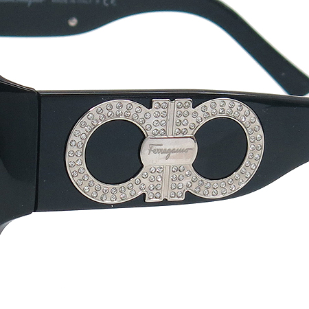 Ferragamo(��󰡸�) 2169 B-A ũ����Ż ��ġ�� �ΰ� ��� ���۶� �̹���5 - ���̺��� �߰���ǰ