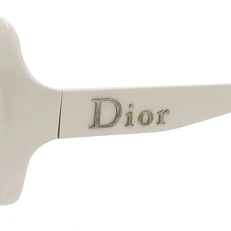 Dior(ũ����î���) GLOSSY ����ΰ� ȭ��Ʈ���� ���۶� �̹���4 - ���̺��� �߰���ǰ