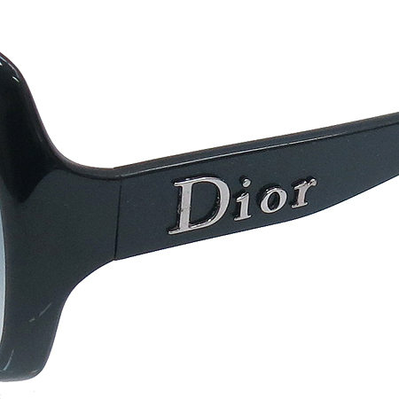 Dior(ũ����î���) GLOSSY ����ΰ� �������� ���۶� �̹���4 - ���̺��� �߰���ǰ