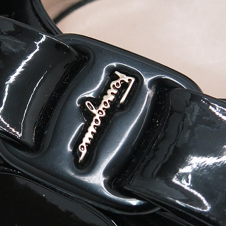 Ferragamo(��󰡸�) �ٶ� ���� �ΰ� ������ ���� �̹���5 - ���̺��� �߰���ǰ