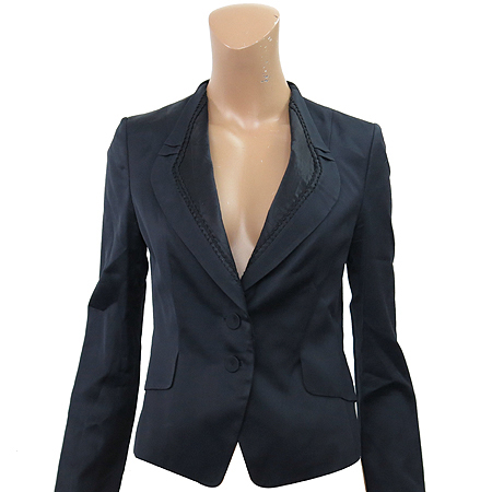 ����  ����