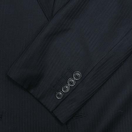 Armani COLLEZIONI(�Ƹ����� �÷�������) ���� �̹���6 - ���̺��� �߰���ǰ