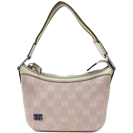 ����  �����