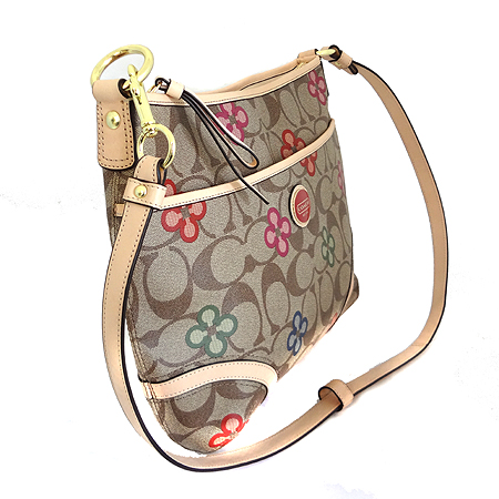 Coach(��ġ) F22223 ����ư �ñ׳��� Ŭ�ι� ȣ�� ũ�ν��� [�ϻ����] �̹���2 - ���̺��� �߰���ǰ