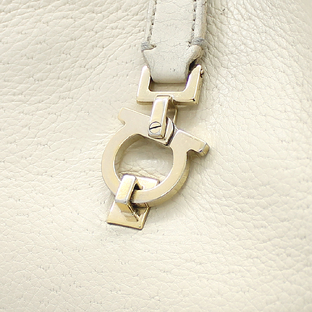 Ferragamo(��󰡸�) 21 5412 ���̺��� �÷� ���� ����� �̹���4 - ���̺��� �߰���ǰ