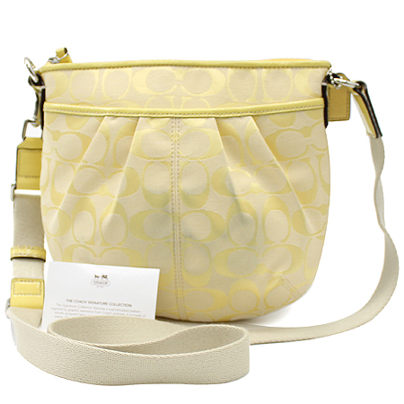 Coach(��ġ) �ñ״�ó �ڰ��� PVC ũ�ν��� �̹���2 - ���̺��� �߰���ǰ