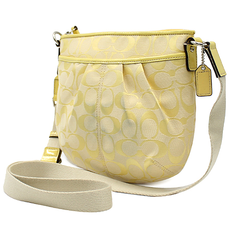 Coach(��ġ) �ñ״�ó �ڰ��� PVC ũ�ν��� �̹���3 - ���̺��� �߰���ǰ