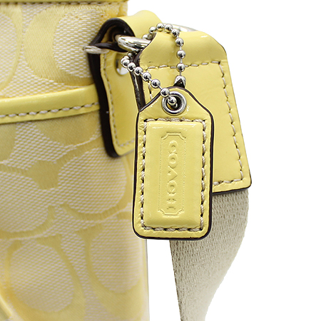 Coach(��ġ) �ñ״�ó �ڰ��� PVC ũ�ν��� �̹���4 - ���̺��� �߰���ǰ