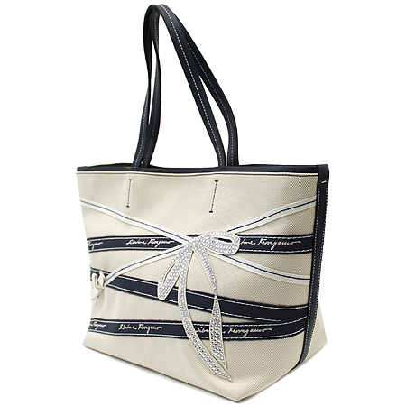 Ferragamo(��󰡸�) 21-C457 ���� �ٶ� ��� ���̺��� ĵ���� ���� ����� �̹���3 - ���̺��� �߰���ǰ