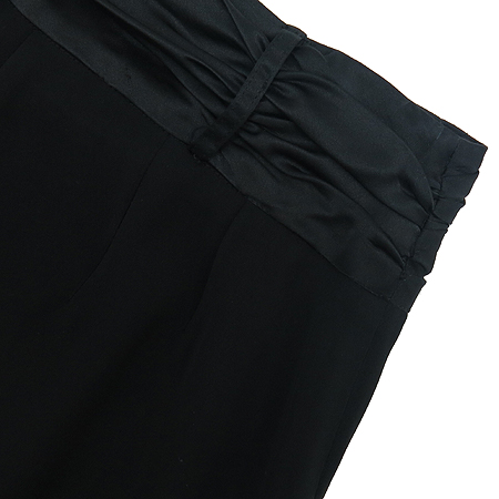 Armani COLLEZIONI(�Ƹ����� �÷�������) ���� �̹���3 - ���̺��� �߰���ǰ
