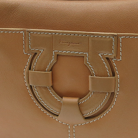 Ferragamo(��󰡸�) 21 4380 ��ġ�� �ΰ� ��� ������ ���� ����� �̹���3 - ���̺��� �߰���ǰ