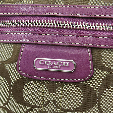 Coach(��ġ) 42190 �ñ׳�ó �ڰ��� ũ�ν��� �̹���3 - ���̺��� �߰���ǰ
