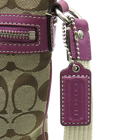 Coach(��ġ) 42190 �ñ׳�ó �ڰ��� ũ�ν��� �̹���4 - ���̺��� �߰���ǰ