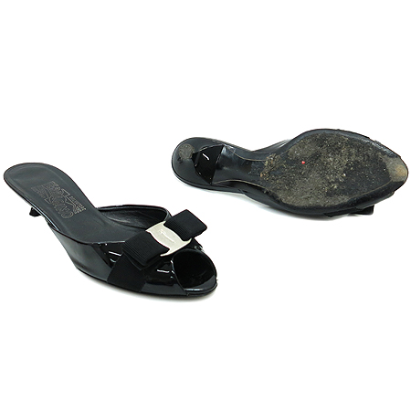 Ferragamo(��󰡸�) RIBERIA ���� ���̴�Ʈ ���� �ٶ� ��� ������ ���� �̹���3 - ���̺��� �߰���ǰ