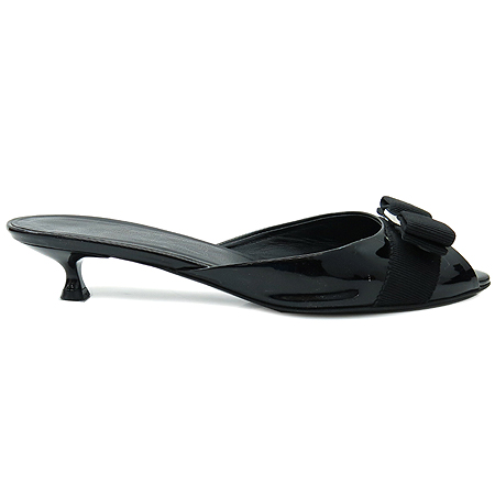 Ferragamo(��󰡸�) RIBERIA ���� ���̴�Ʈ ���� �ٶ� ��� ������ ���� �̹���4 - ���̺��� �߰���ǰ