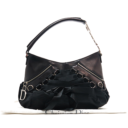 Dior(ũ����î���) ������� ����ΰ� ����� �̹���2 - ���̺��� �߰���ǰ