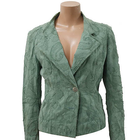 ����  ����