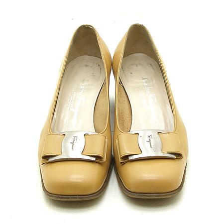 Ferragamo(��󰡸�) ��ġ�� �ΰ� ������ ���� ���� �̹���2 - ���̺��� �߰���ǰ
