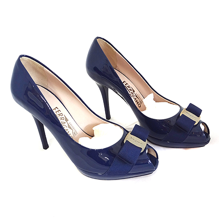 Ferragamo(��󰡸�) GILIA 100 ��Ż �ٶ� ��� ���̴�Ʈ ������ ������ ������ ���� [�ϻ����] �̹���2 - ���̺��� �߰���ǰ