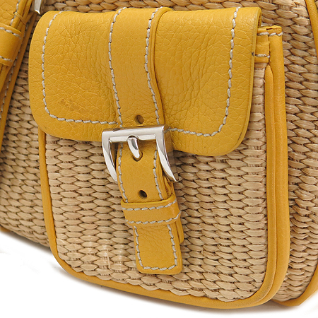 Prada(�����) ���� �ﰢ �ΰ� ��� ��Ʈ�� ����� �̹���4 - ���̺��� �߰���ǰ
