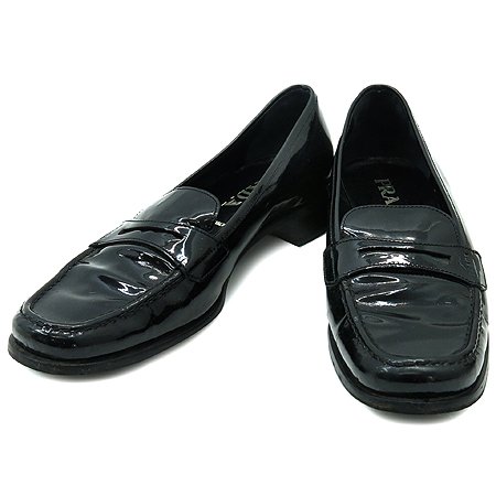 �����  ����