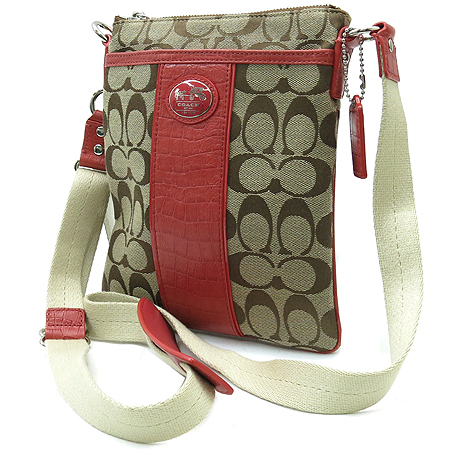 Coach(��ġ) �ñ׳�ó �ڰ��� ũ���ʹ��� ���� ���� Ʈ���� ũ�ν��� �̹���3 - ���̺��� �߰���ǰ