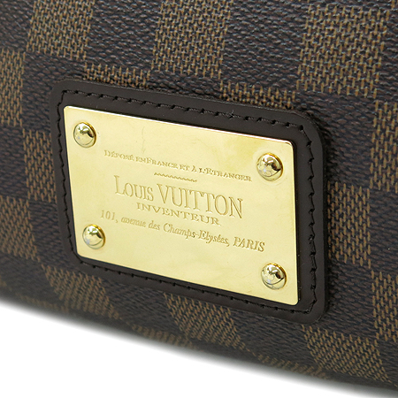 Louis Vuitton(���̺���) N55213 �ٹ̿����� ĵ���� ����Ŭ��ġ ü�� 2-way �̹���3 - ���̺��� �߰���ǰ