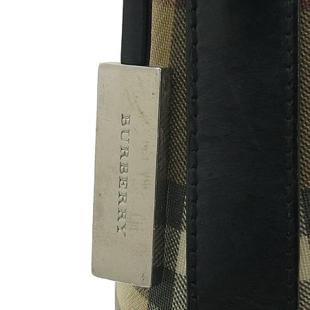 Burberry(������) PVC Ŭ���� üũ ���� ���� Ʈ���� ����� �̹���4 - ���̺��� �߰���ǰ