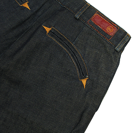 Adriano Goldschmied(�Ƶ帮�Ƴ� ��彴�̵�) ������ �ݹ��� (MADE IN U.S.A) �̹���3 - ���̺��� �߰���ǰ