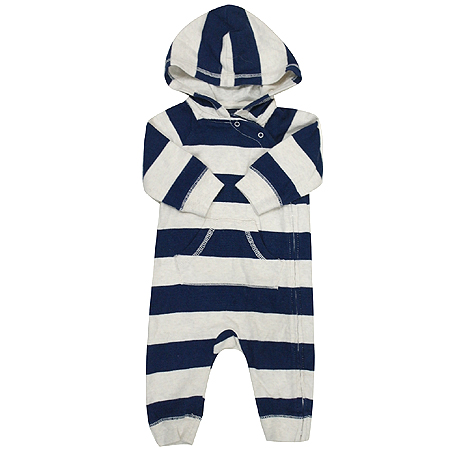 ��  ��������