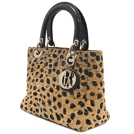 Dior(ũ����î���) ���� �ΰ� ��� ��긯 ��Ʈ�� �̹���2 - ���̺��� �߰���ǰ