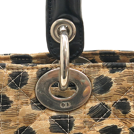 Dior(ũ����î���) ���� �ΰ� ��� ��긯 ��Ʈ�� �̹���4 - ���̺��� �߰���ǰ