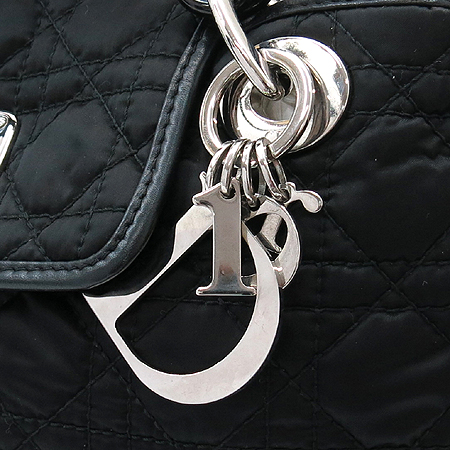 Dior(ũ����î���) �к긯 ��� ���� ��Ʈ�� �̹���3 - ���̺��� �߰���ǰ